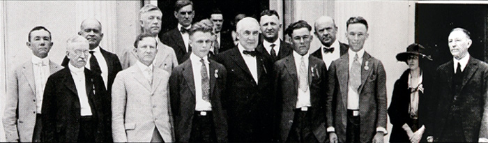 Texas livestock judging team receives congratulations from President Warren G. Harding enroute to England in 1921.